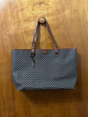 Fossil Black & White Patterned Tote with Brown Handles